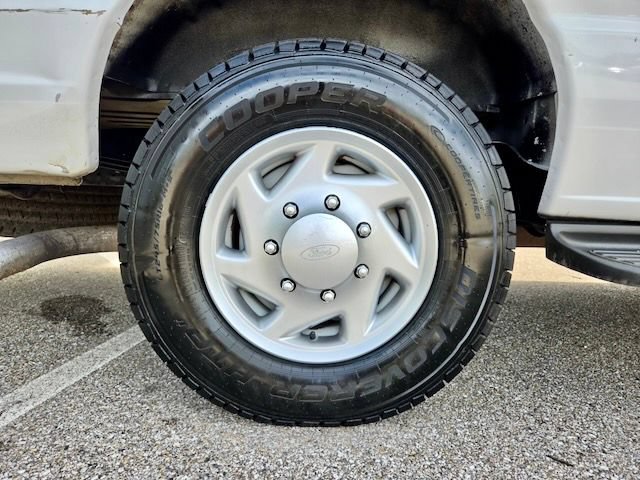 Used 2014 Ford E-350 and Econoline 350 XL w/ Power Windows & Locks Group RWD image 24