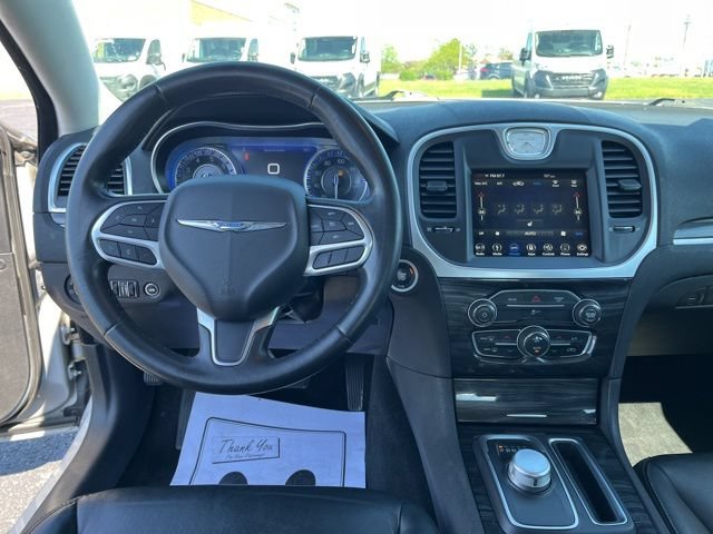 Used 2019 Chrysler 300 Touring L w/ Quick Order Package 22F RWD image 33