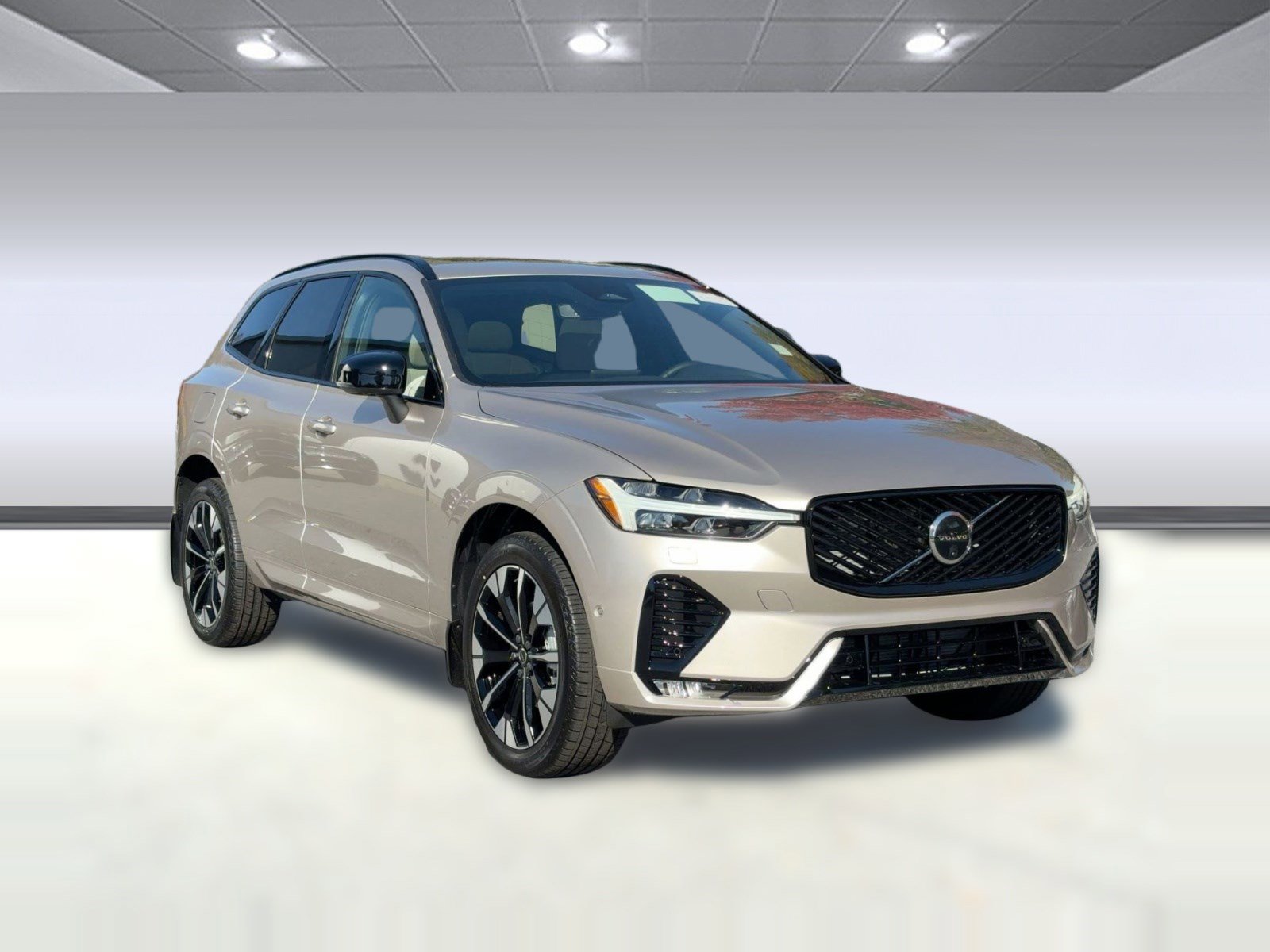 New 2026 Volvo XC60 B5 Plus w/ Climate Package image 7
