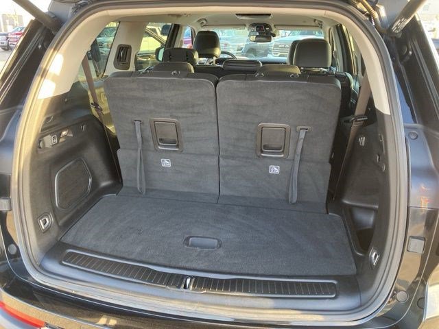 Used 2023 Jeep Grand Cherokee L Limited AWD/4WD image 25