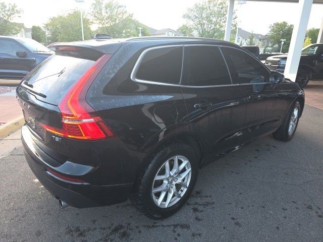 Used 2020 Volvo XC60 T5 Momentum AWD/4WD image 6