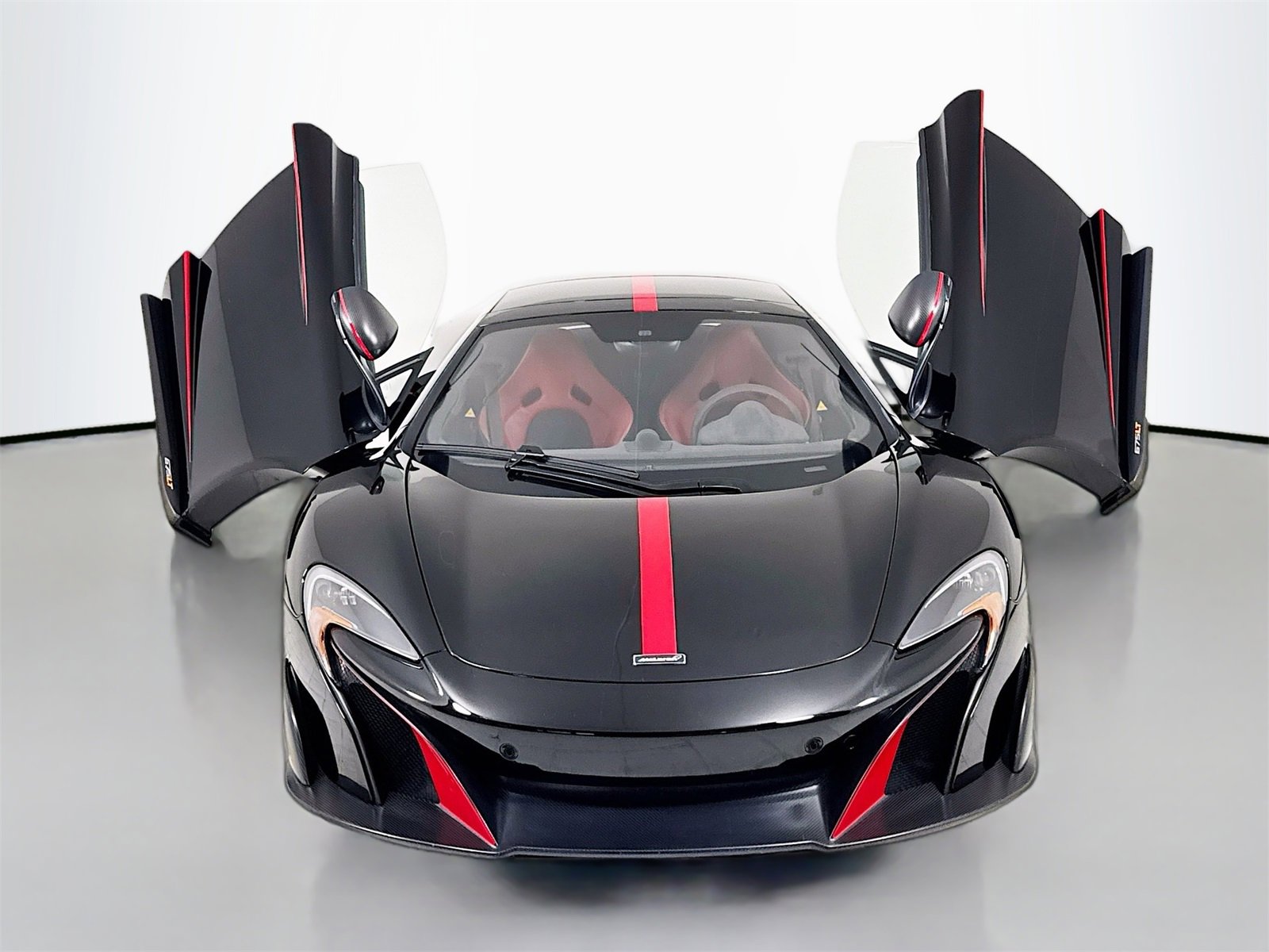 Used 2016 McLaren 675LT Spider image 2