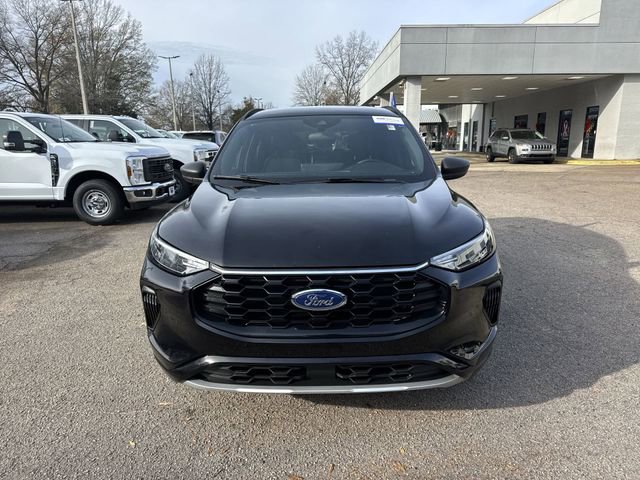 Used 2023 Ford Escape ST-Line w/ Tech Pack #1 image 3