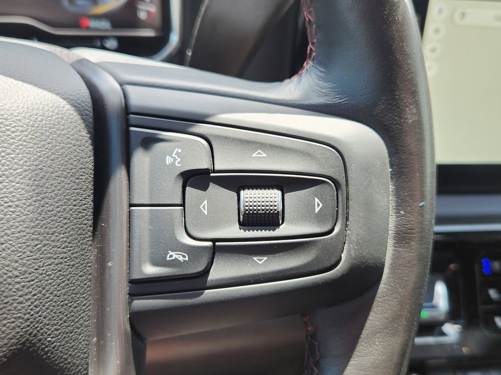 Used 2025 GMC Sierra 2500 AT4X AWD/4WD image 16