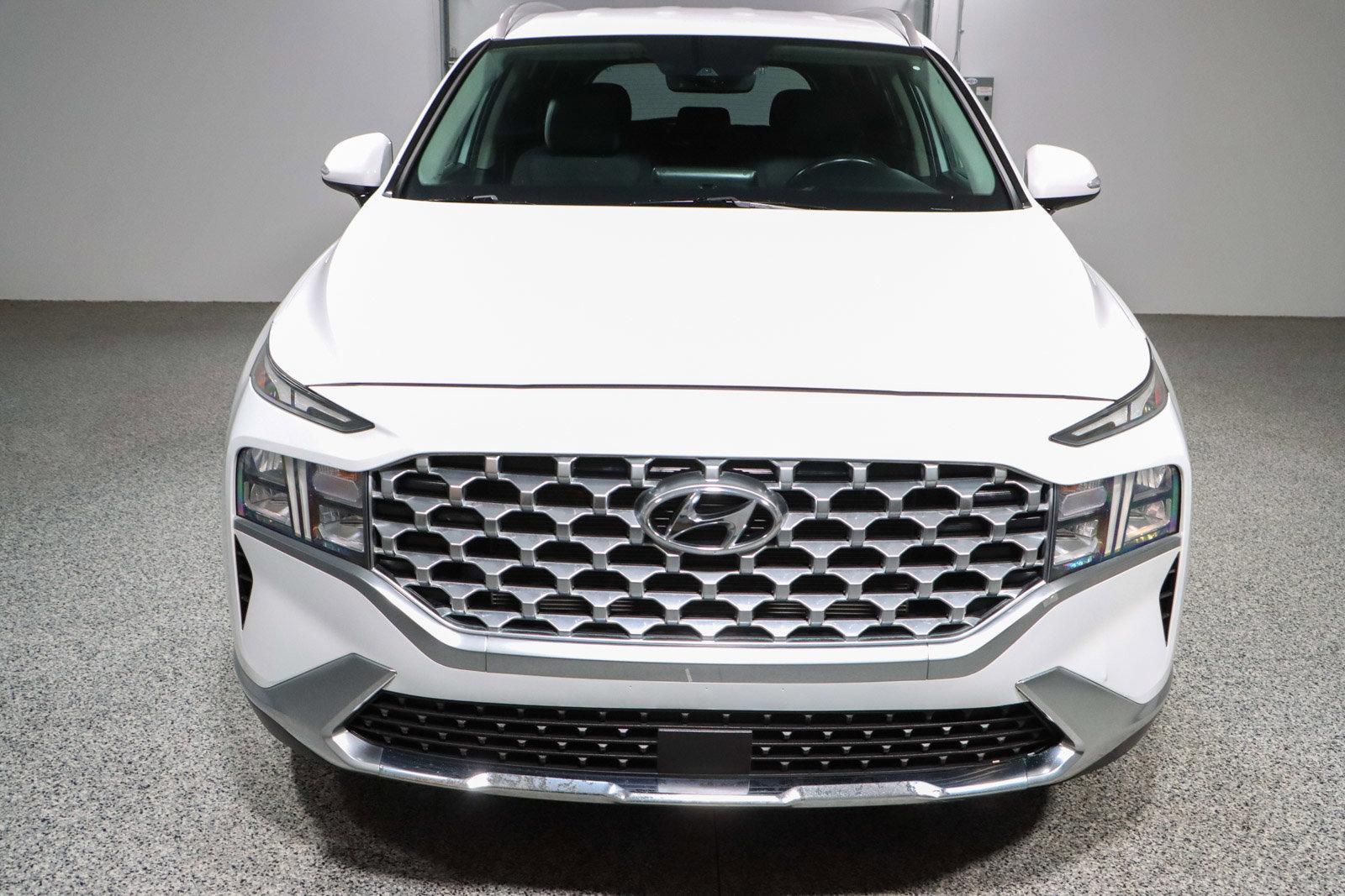 Used 2022 Hyundai Santa Fe SEL w/ Convenience Package image 4