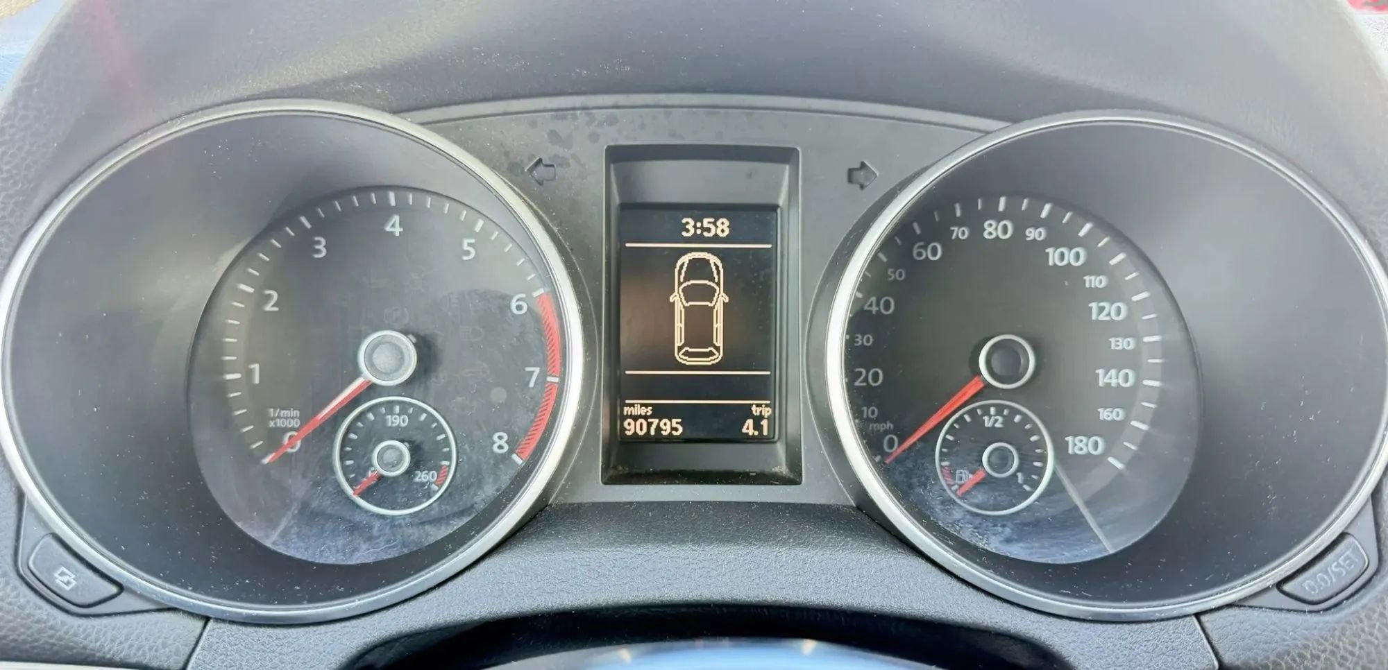 Used 2011 Volkswagen Golf 4-Door image 19