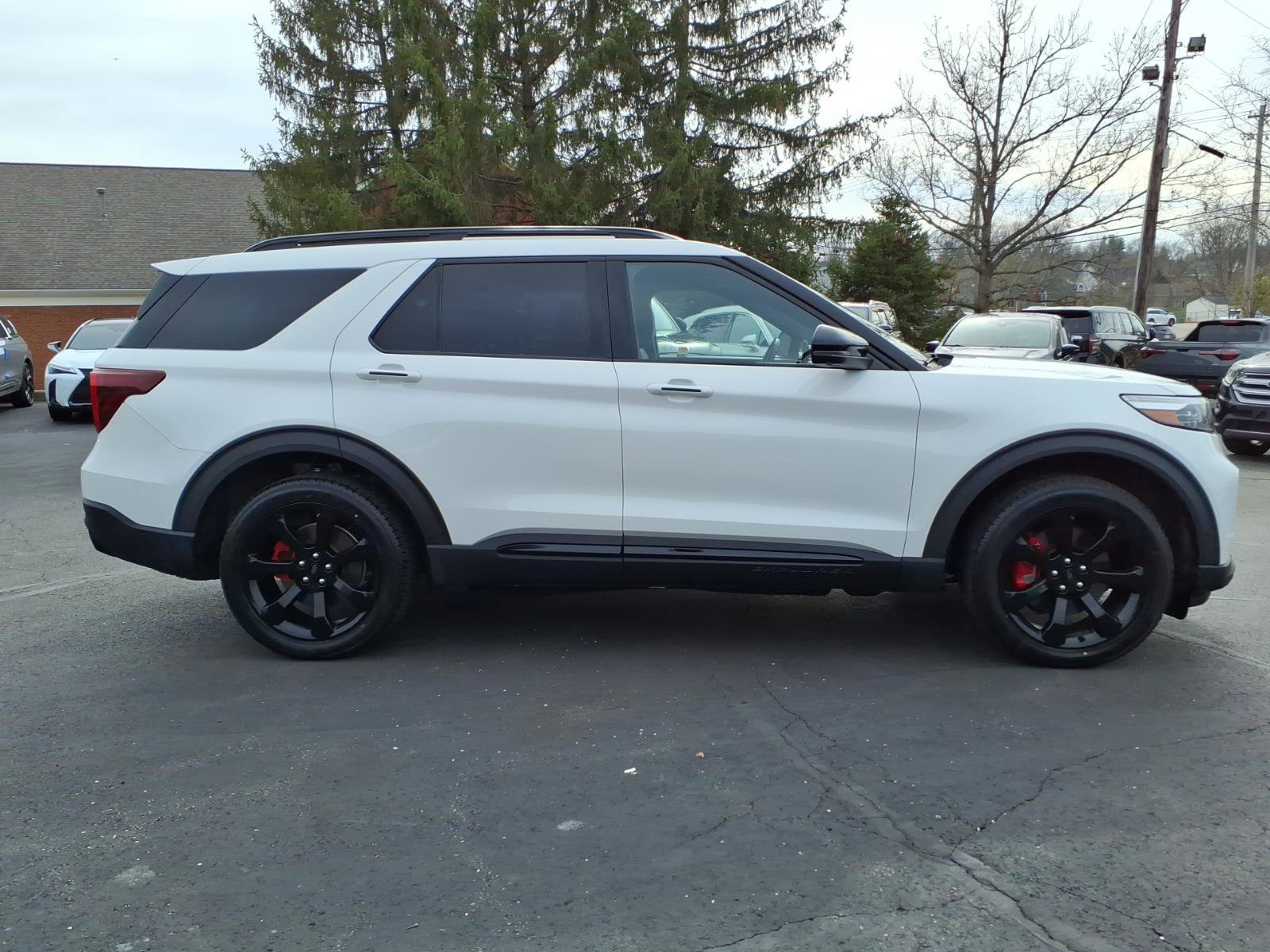 Used 2021 Ford Explorer ST w/ Equipment Group 401A image 8