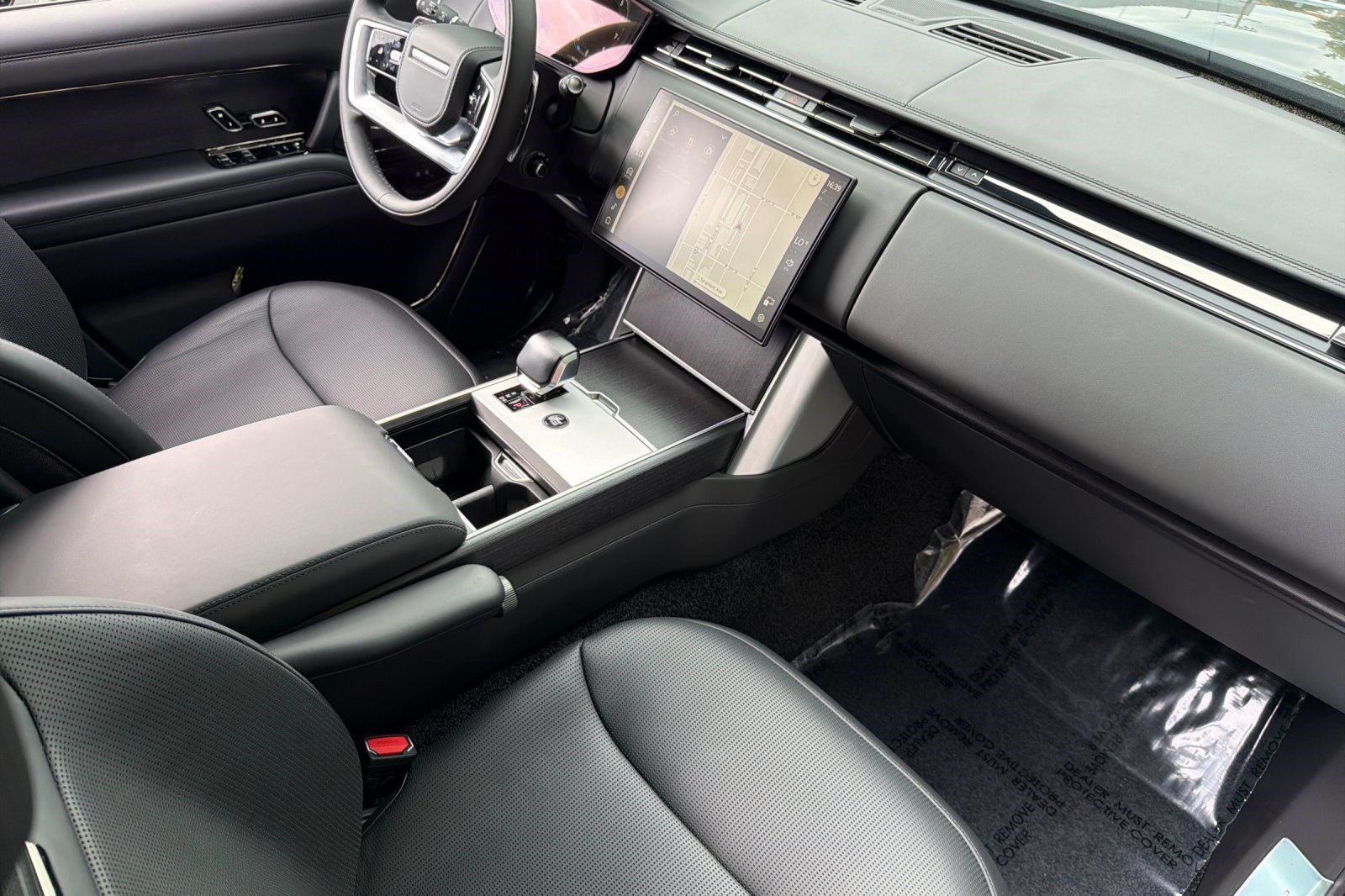 New 2026 Land Rover Range Rover SV AWD/4WD image 29