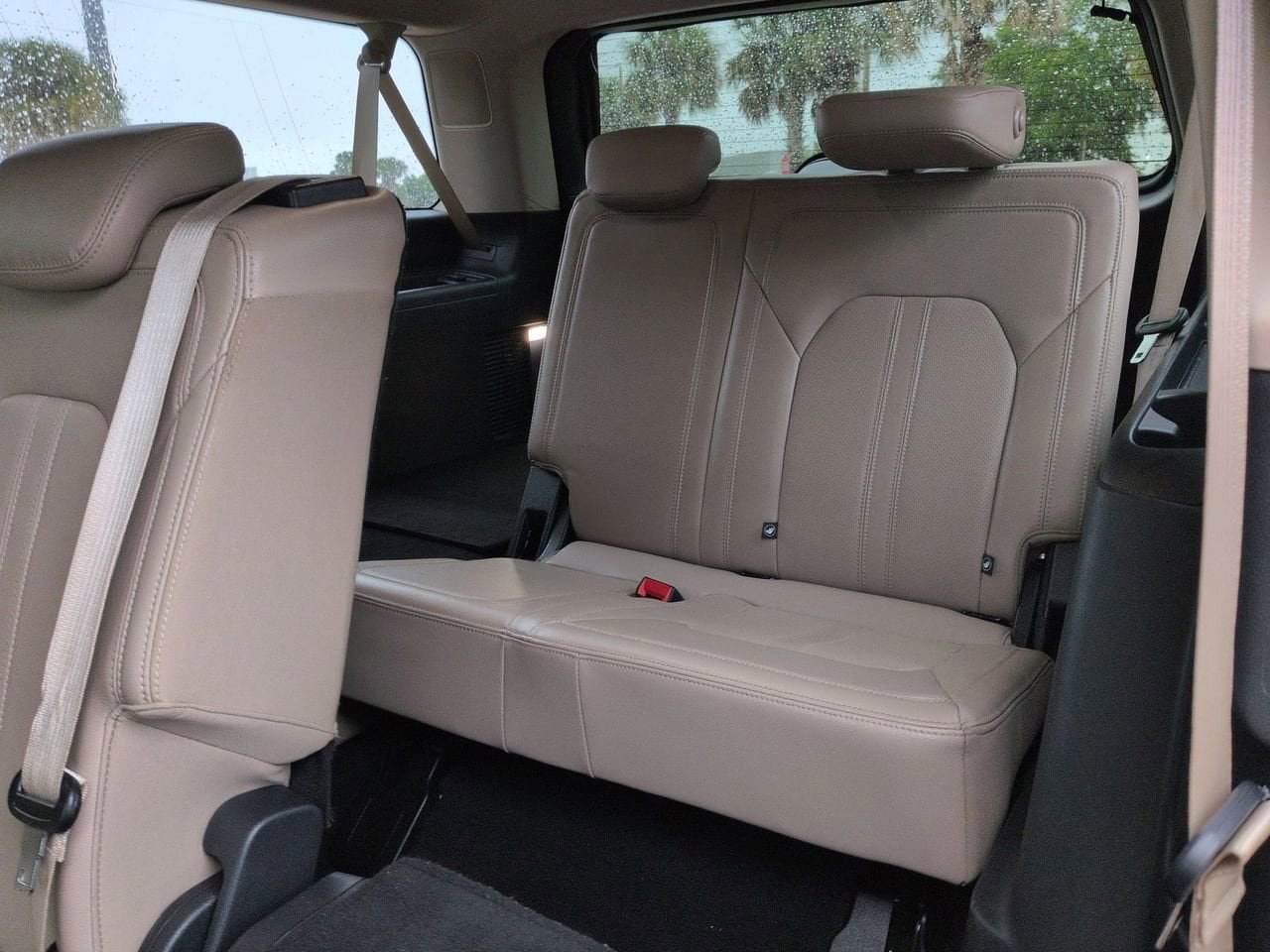 Used 2024 Ford Expedition Max Limited image 31
