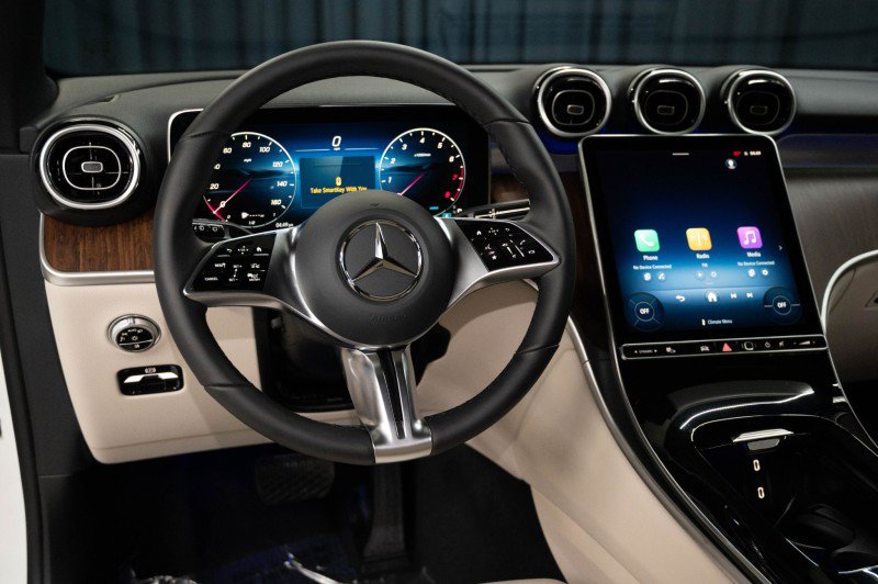 New 2027 Mercedes-Benz GLC 300 image 15