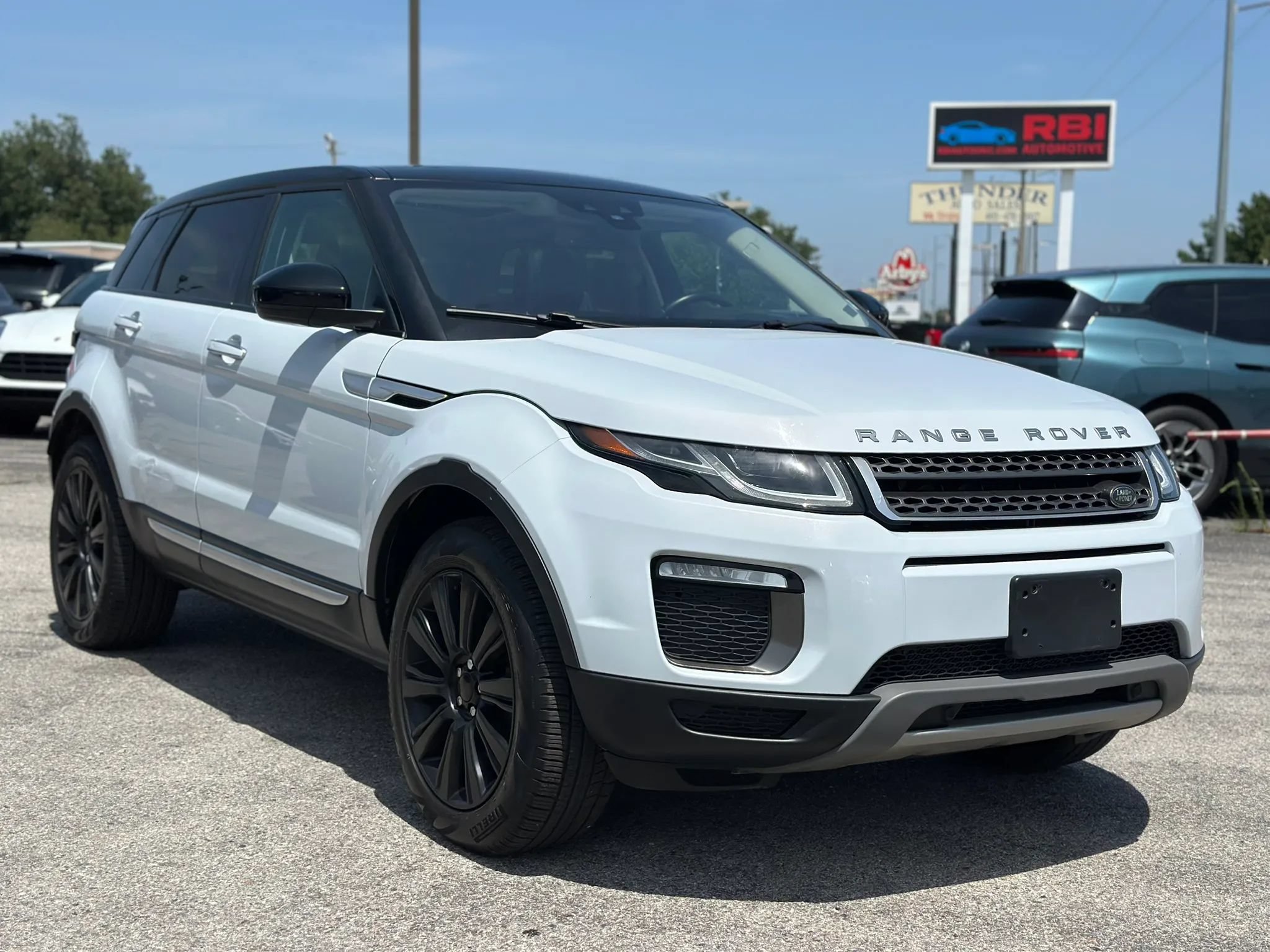 Used 2016 Land Rover Range Rover Evoque HSE AWD/4WD image 3