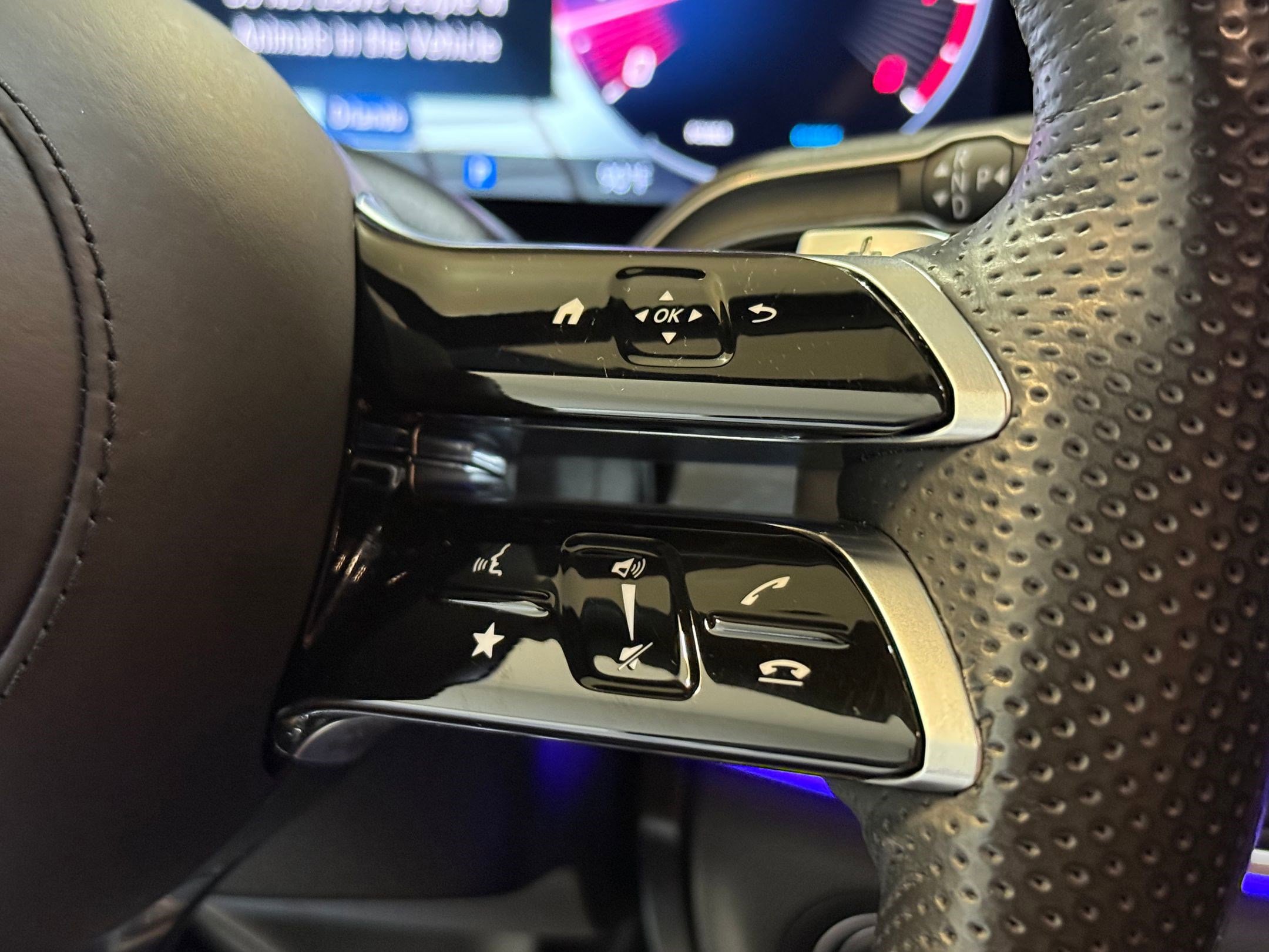 Used 2024 Mercedes-Benz GLS 450 4MATIC image 32