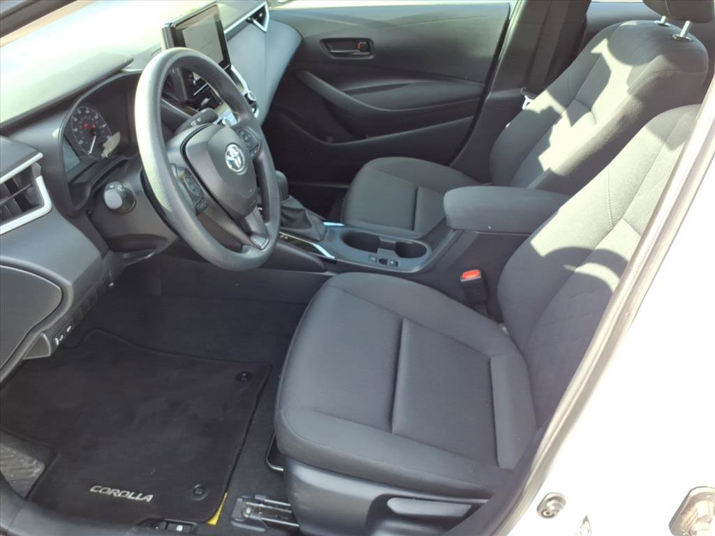 Used 2025 Toyota Corolla LE image 5