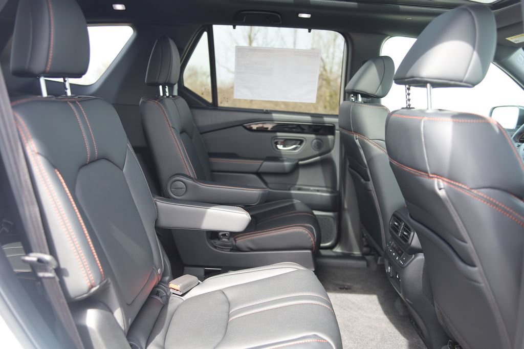 New 2026 Honda Pilot TrailSport image 33