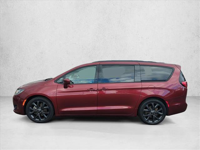 Used 2020 Chrysler Pacifica Touring-L FWD image 9