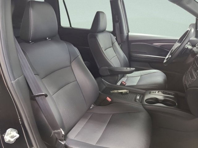 Used 2023 Honda Passport EX-L image 16