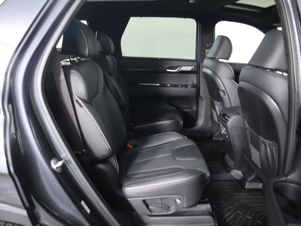 Used 2025 Hyundai Palisade Calligraphy image 23