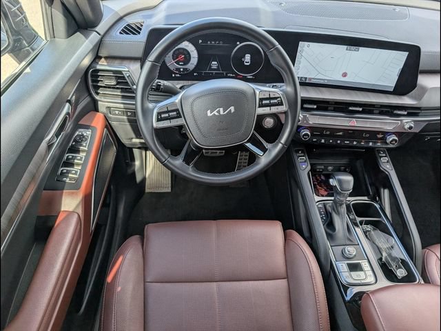 Certified 2024 Kia Telluride SX w/ Towing Package FWD image 8
