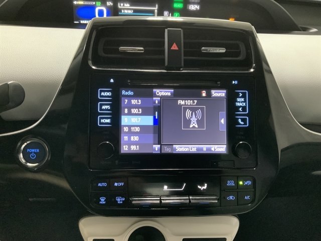 Used 2018 Toyota Prius Three Touring FWD image 23