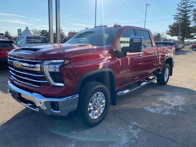 Used 2025 Chevrolet Silverado 2500 LTZ AWD/4WD image 6