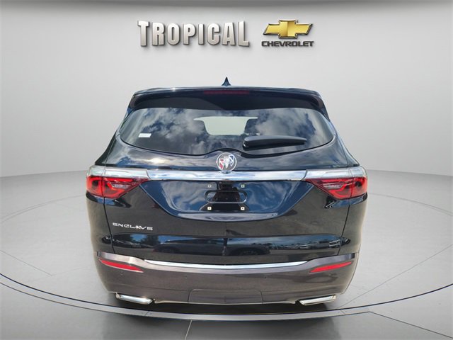 Used 2024 Buick Enclave Essence w/ Technology Package image 4