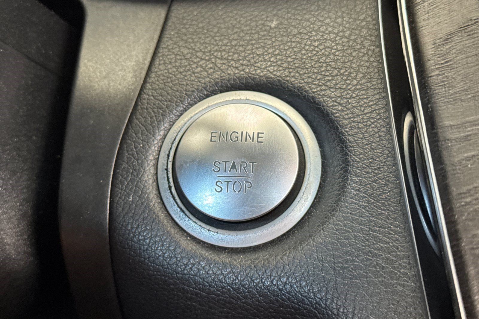 Used 2016 Mercedes-Benz C 300 Sedan image 16