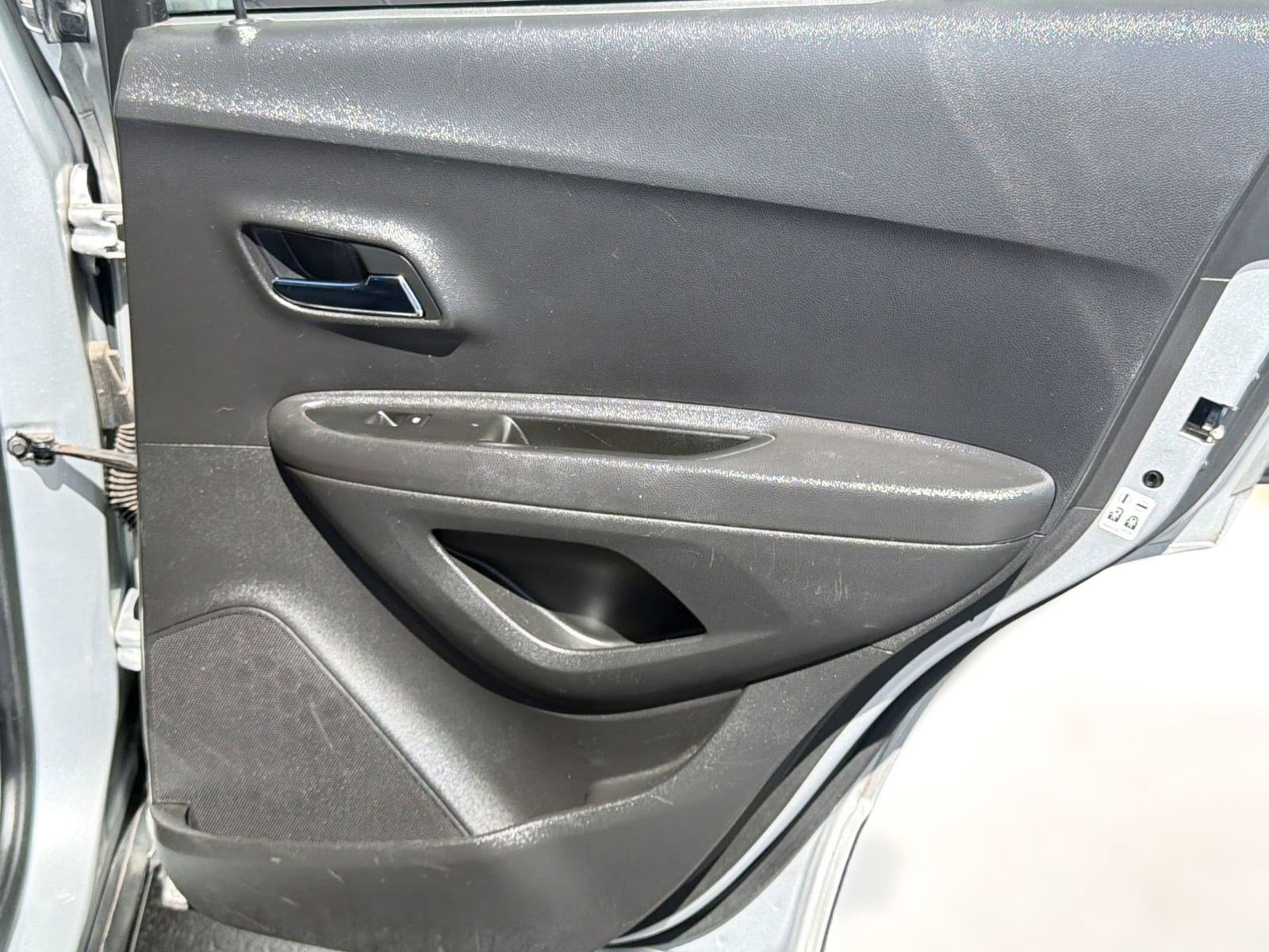 Used 2020 Chevrolet Trax LS w/ Tint and Cruise Package FWD image 31