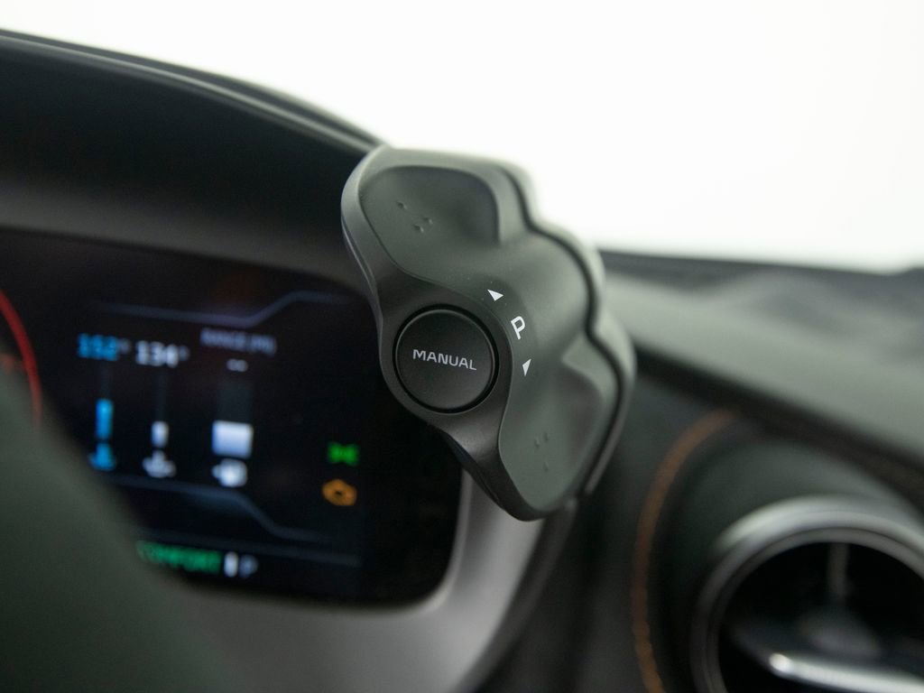 Used 2024 McLaren 750S Spider RWD image 21