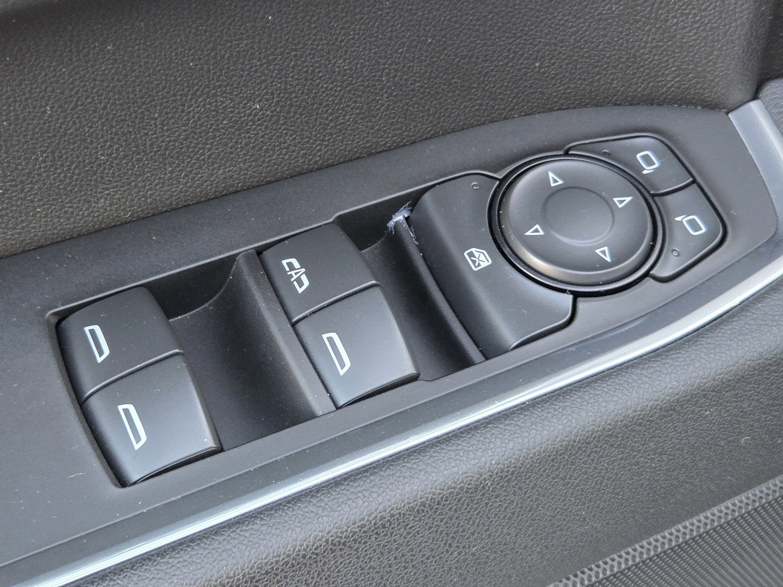 Used 2025 GMC Sierra 1500 Elevation image 17