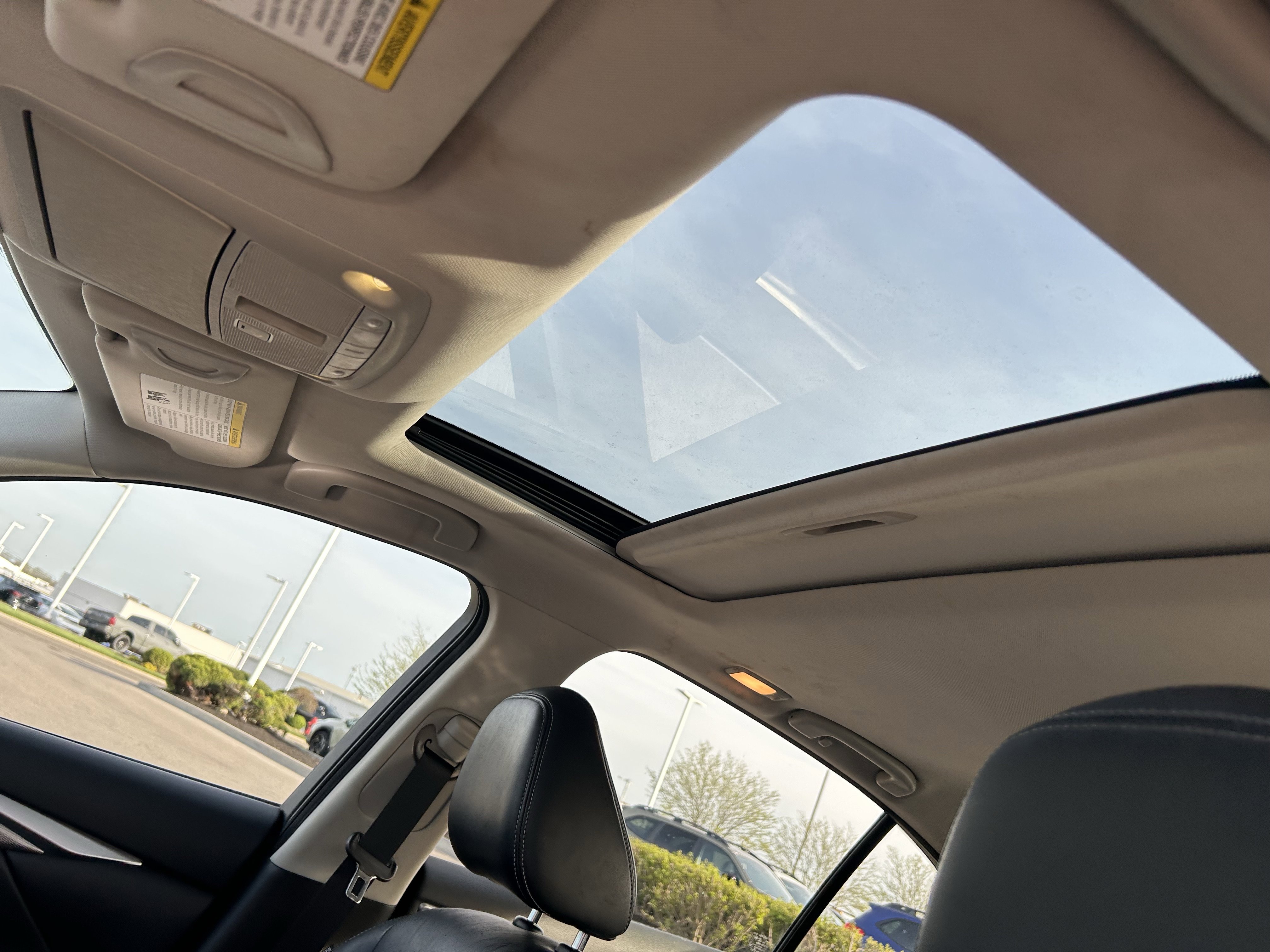 Used 2014 INFINITI Q50 Premium w/ Navigation Package image 23