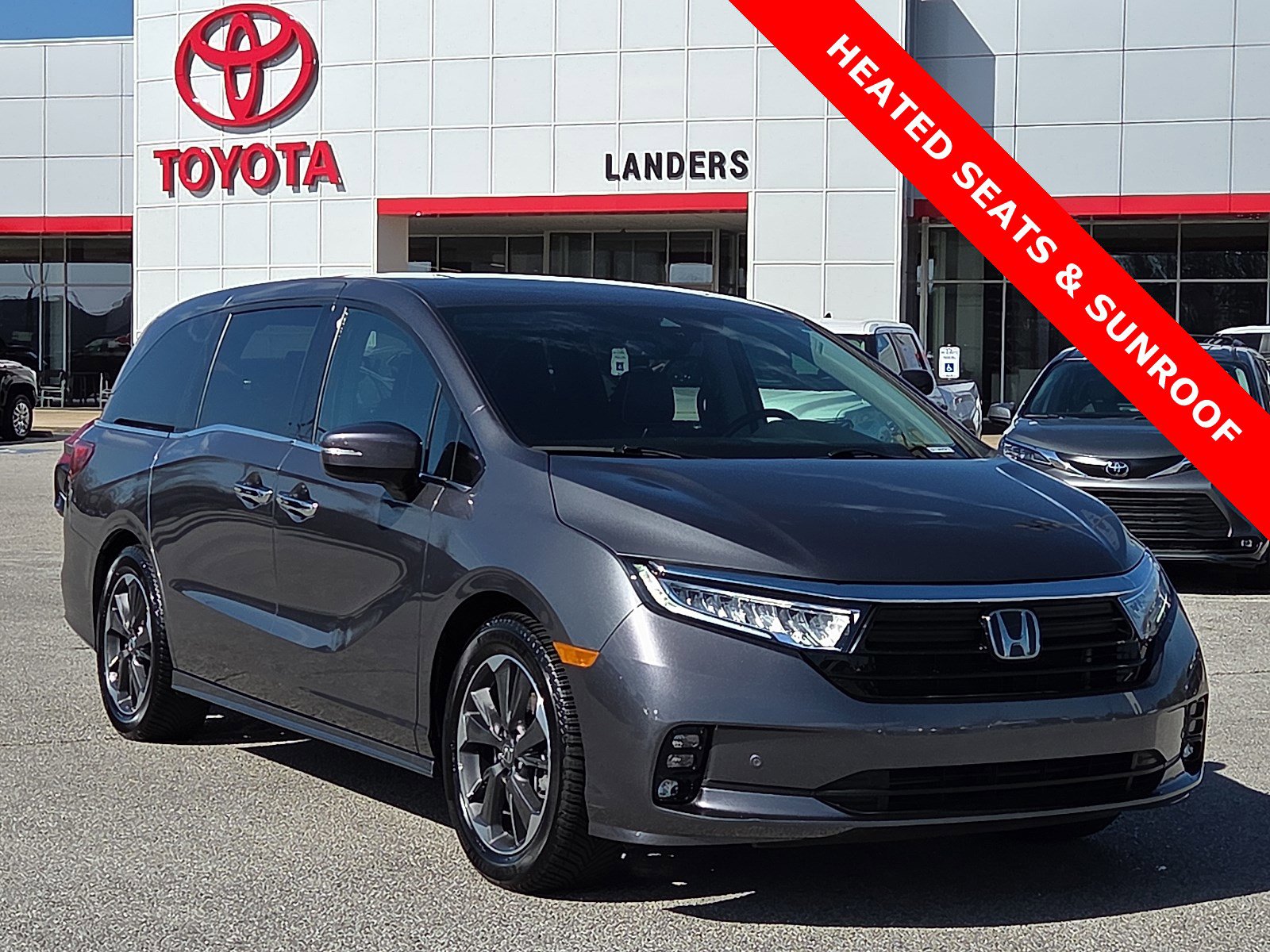 Used 2024 Honda Odyssey Elite image 1