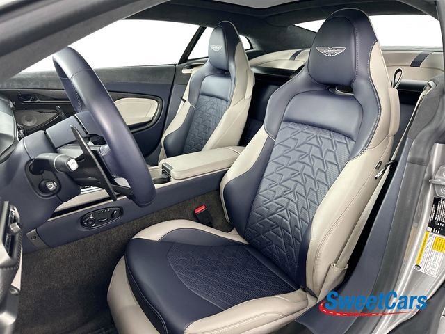 Used 2025 Aston Martin Vanquish RWD image 11