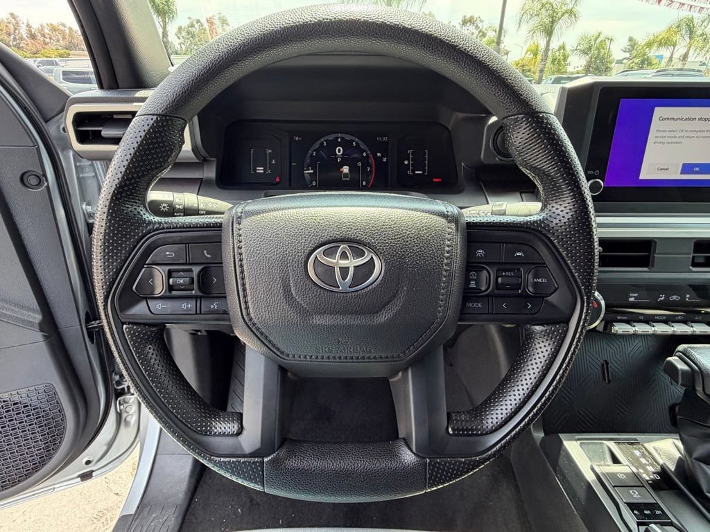 Certified 2025 Toyota Tacoma SR5 AWD/4WD image 23