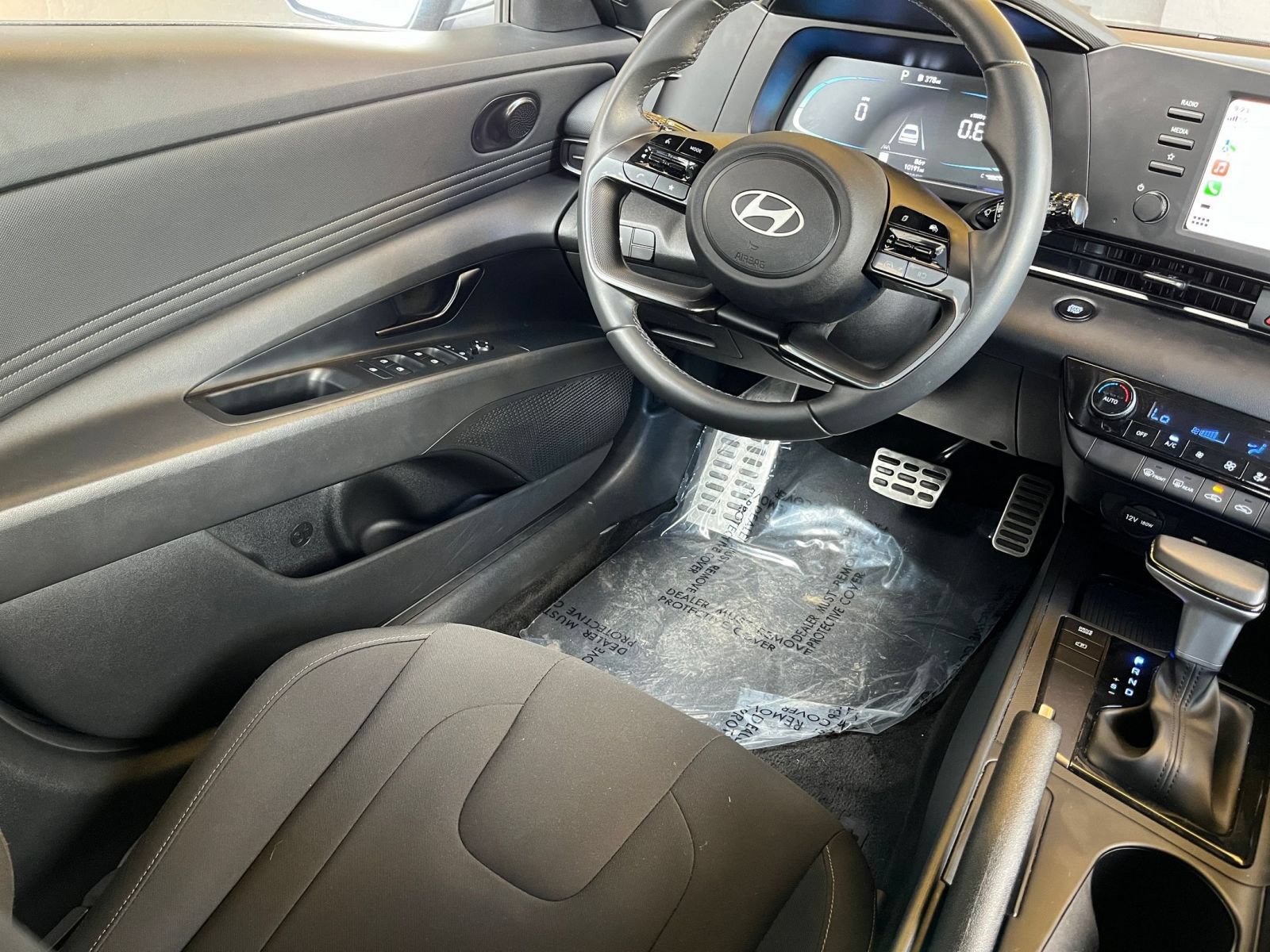 Used 2026 Hyundai Elantra Sport FWD image 39