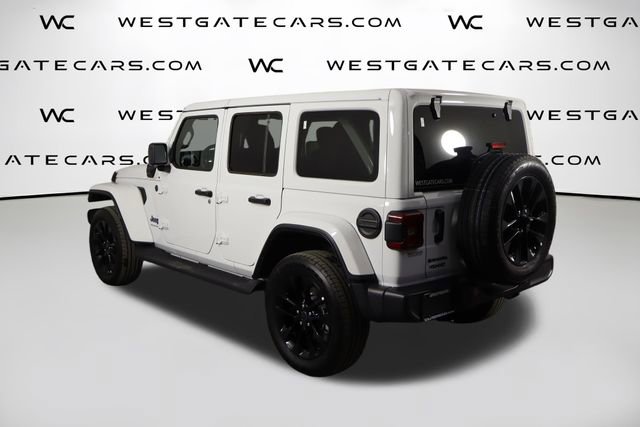 Used 2025 Jeep Wrangler Unlimited Sahara AWD/4WD image 47
