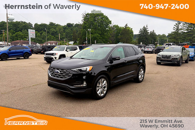 Used 2023 Ford Edge Titanium AWD/4WD image 3