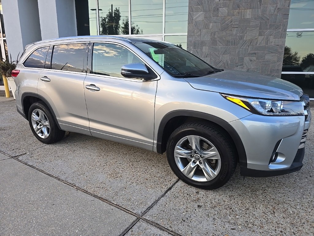 Used 2018 Toyota Highlander Limited image 4