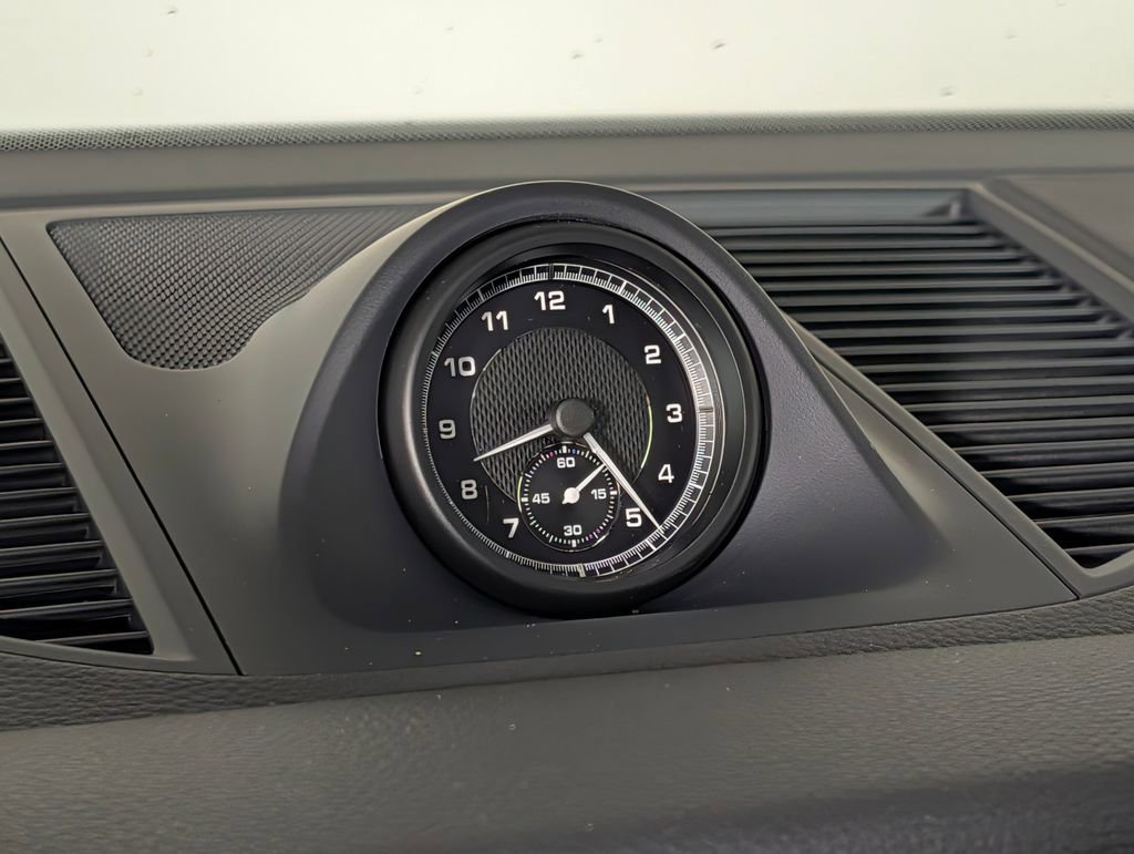 New 2026 Porsche Macan image 31