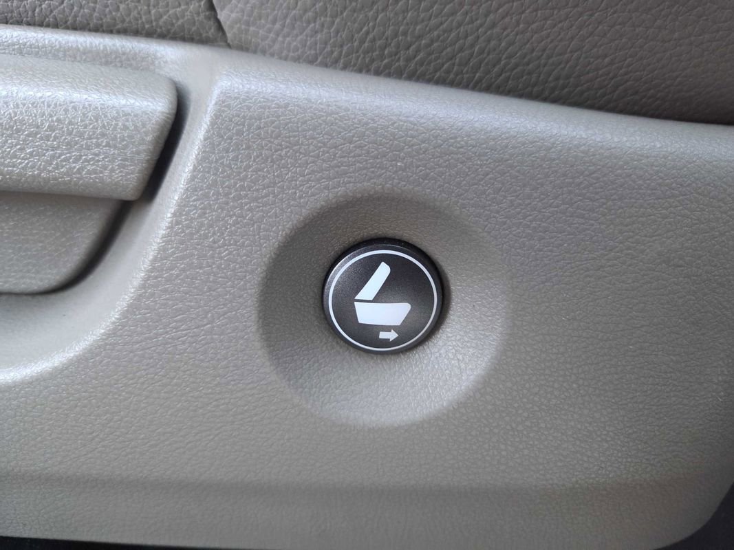 Used 2018 Honda Pilot Elite image 15