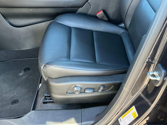 Used 2023 Cadillac XT4 Sport image 28