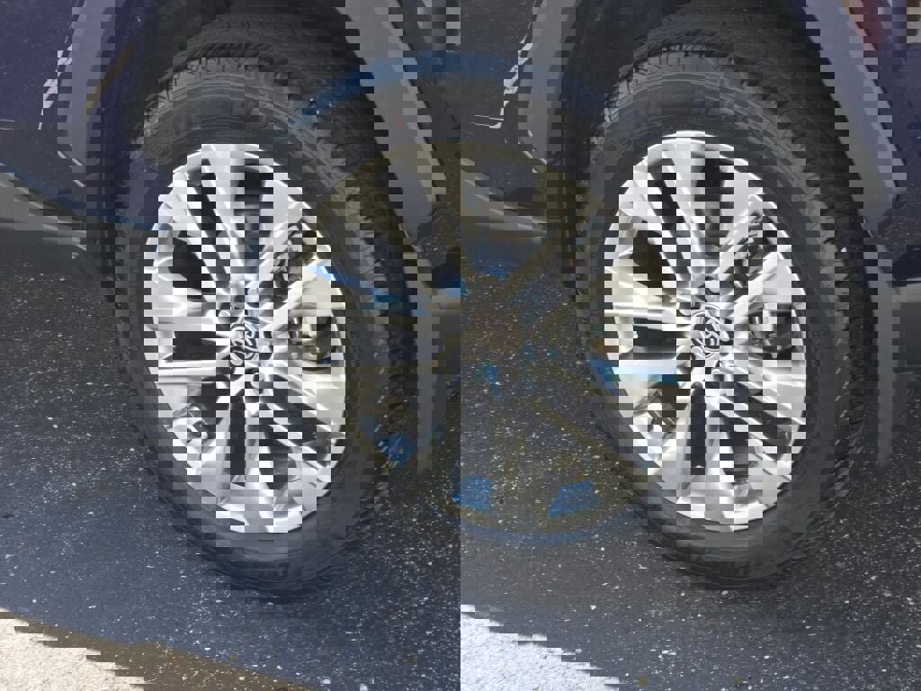 Used 2025 Toyota RAV4 Limited w/ Advanced Technology Package image 15