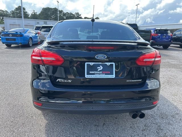 Used 2017 Ford Focus Titanium FWD image 6