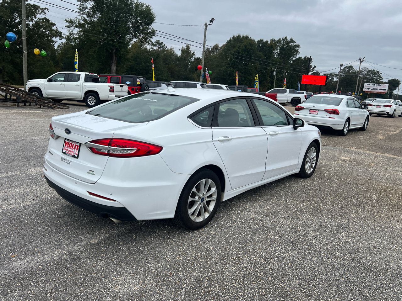 Used 2020 Ford Fusion SE image 5