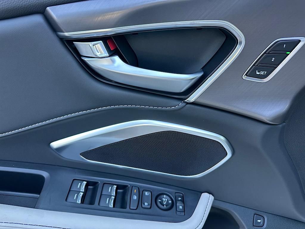 New 2025 Acura RDX SH-AWD image 10