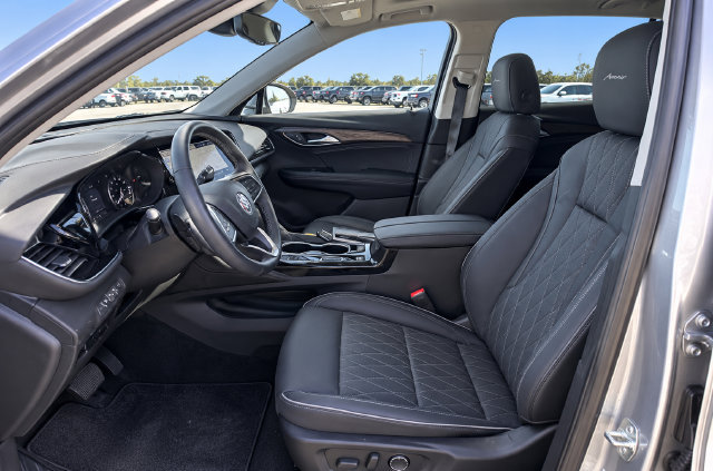 Used 2023 Buick Envision Avenir AWD/4WD image 7