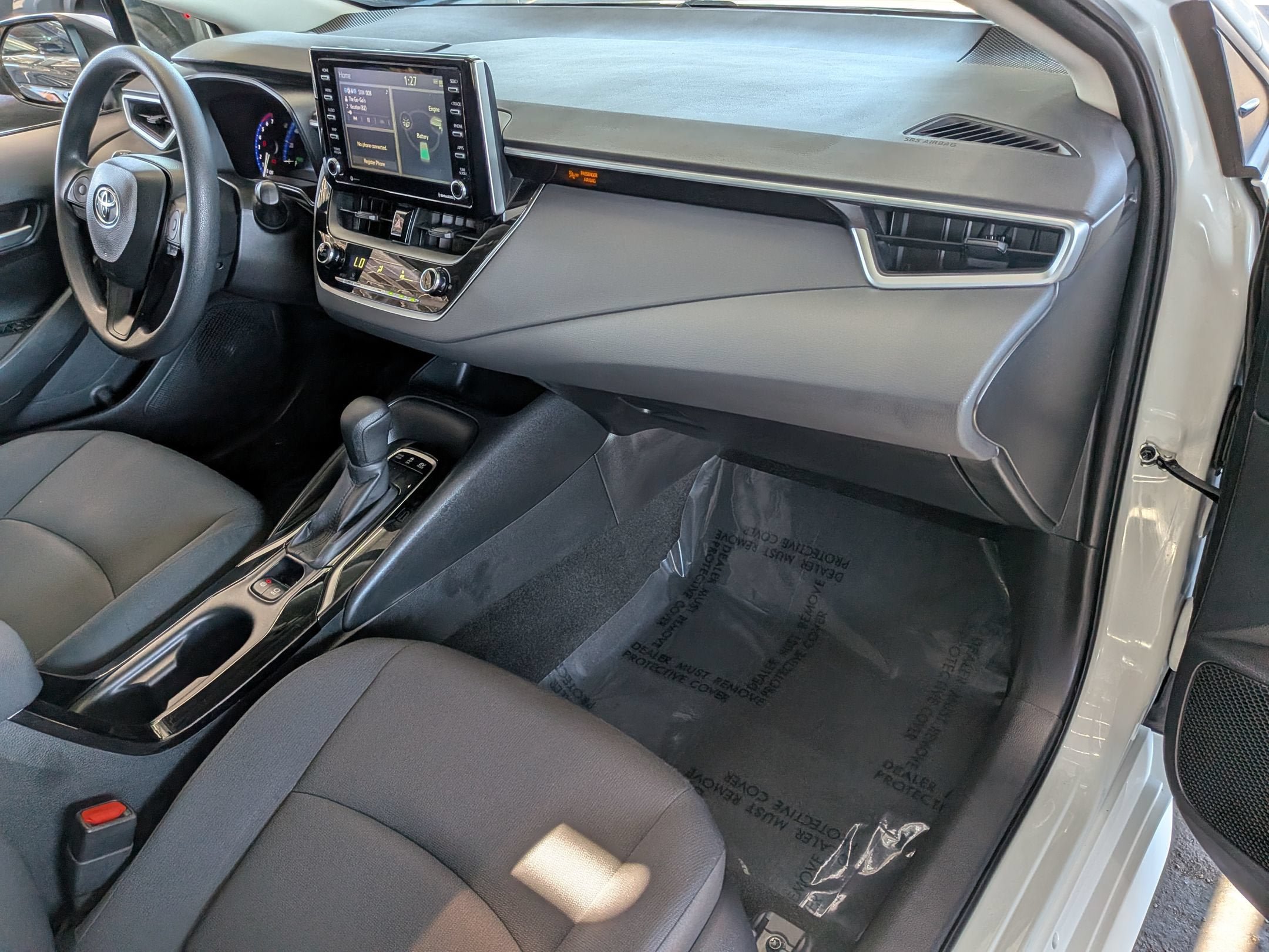 Certified 2021 Toyota Corolla LE FWD image 32