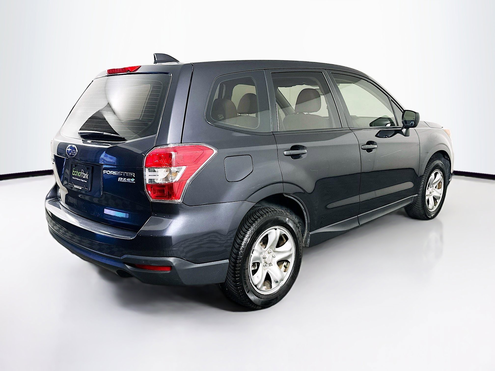 Used 2016 Subaru Forester 2.5i image 9