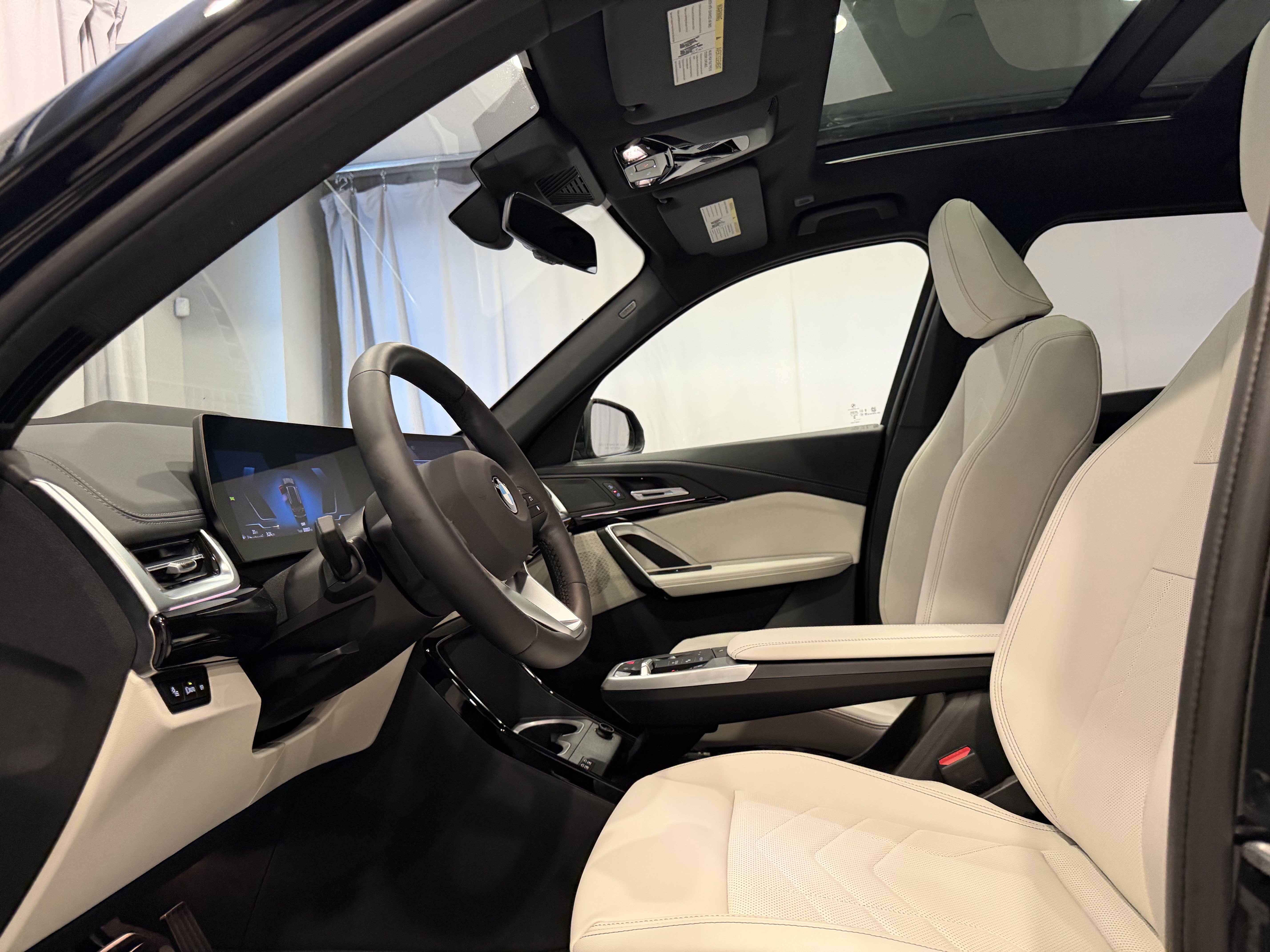 New 2026 BMW X1 xDrive28i w/ Technology Package image 8