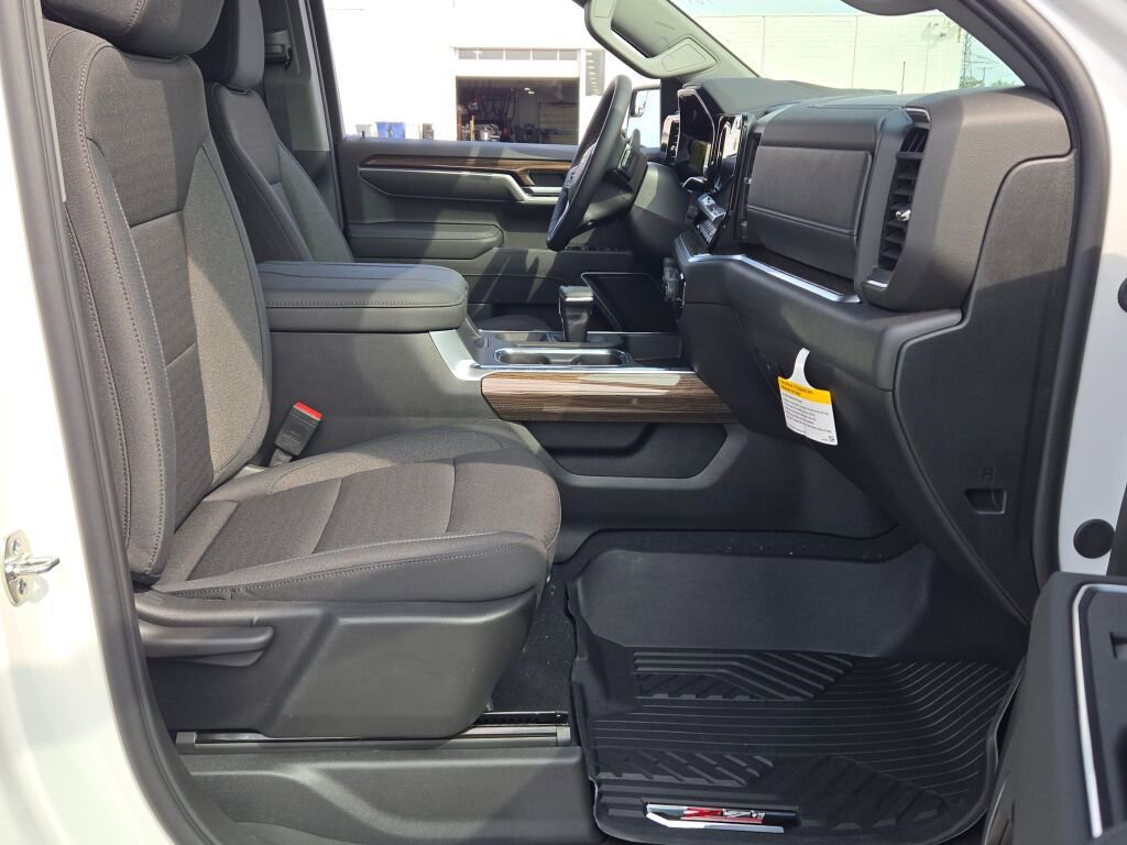 New 2026 Chevrolet Silverado 1500 LT image 6