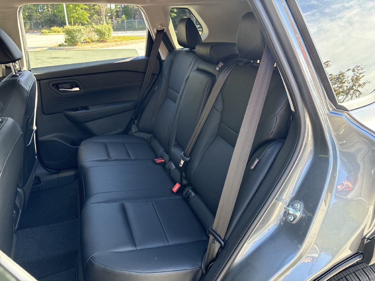 New 2027 Nissan Rogue Dark Armor FWD image 17